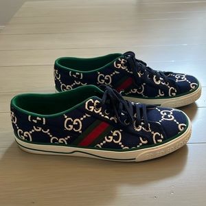SOLD! Gucci Sneakers
